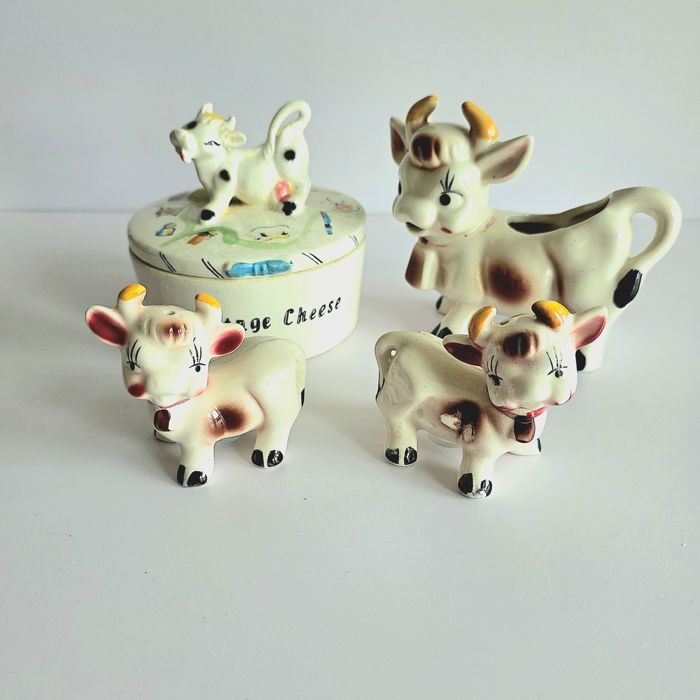 Charming Cow Figurine Set - Cream and Brown